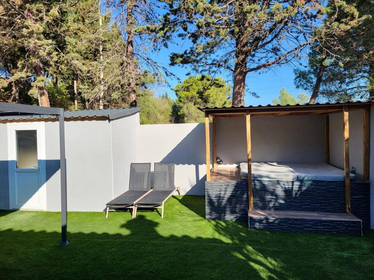 Appartement Jacuzzi Narbonne Exterior photo