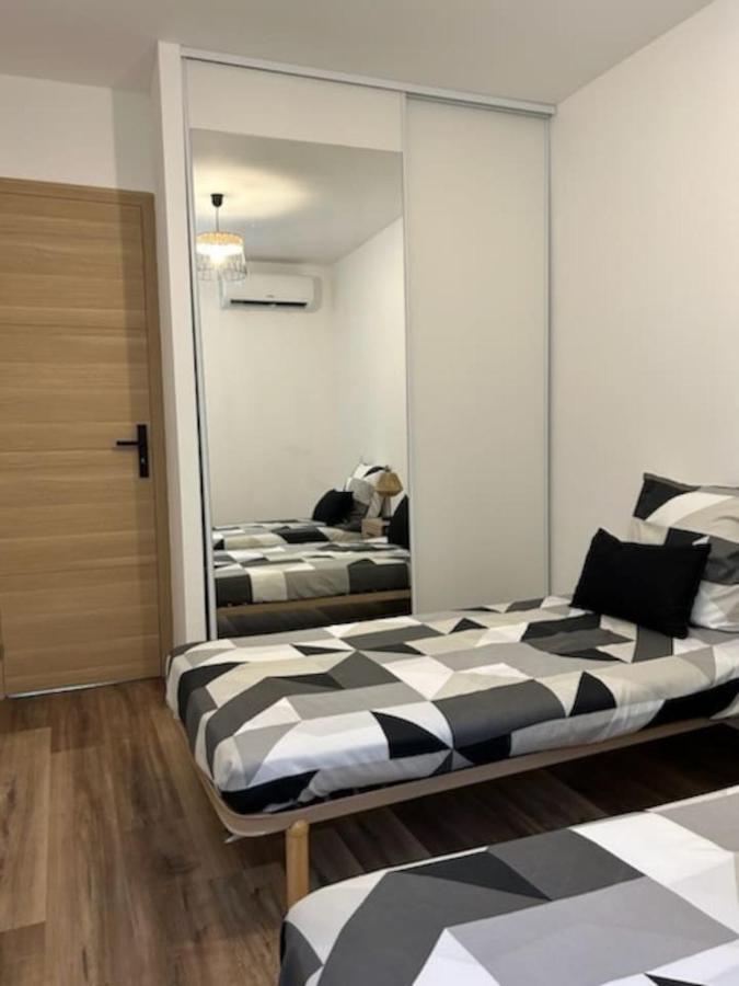Appartement Jacuzzi Narbonne Exterior photo