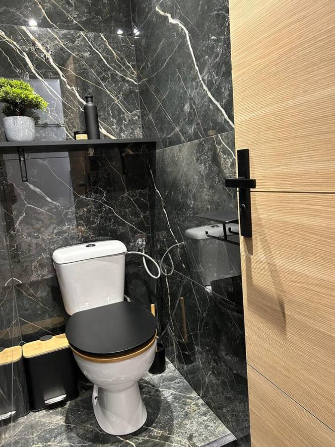 Appartement Jacuzzi Narbonne Exterior photo