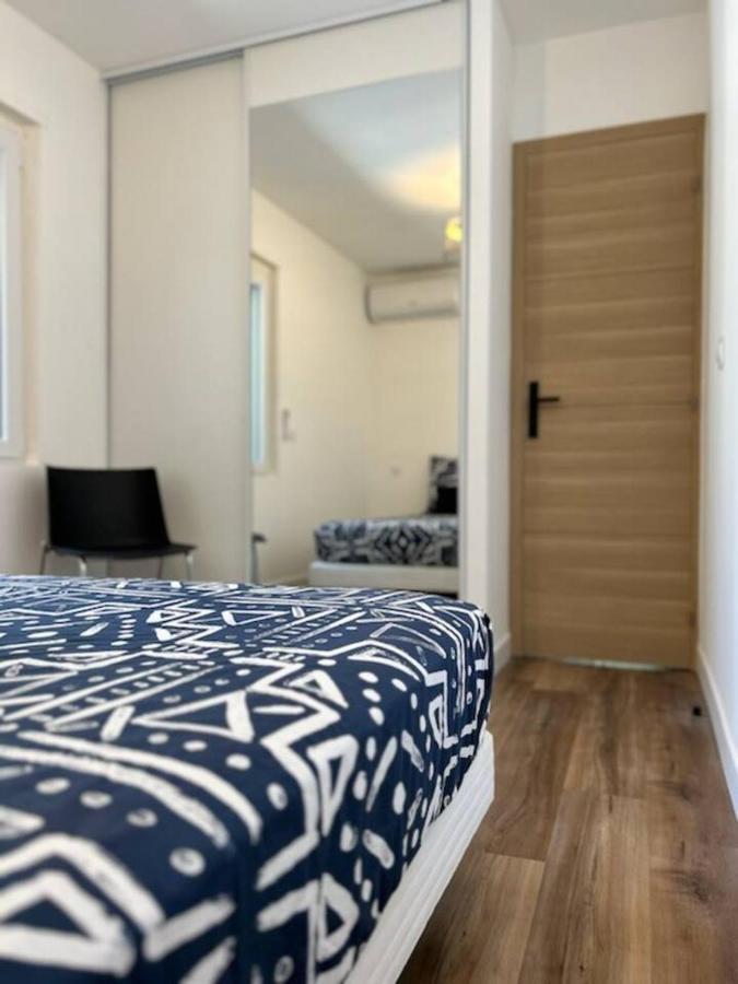 Appartement Jacuzzi Narbonne Exterior photo